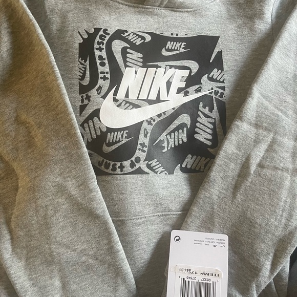 NEW NIKE Kids' Futura Sportswear Hoodie SIZE 5, 6 & 7  Retail $44 dollars - Picture 4 of 8